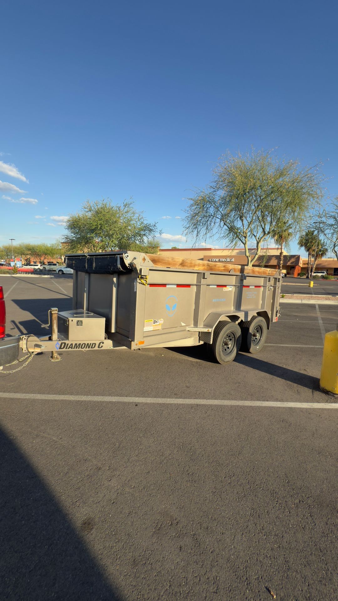 Diamond C Medium Duty Dump Trailer